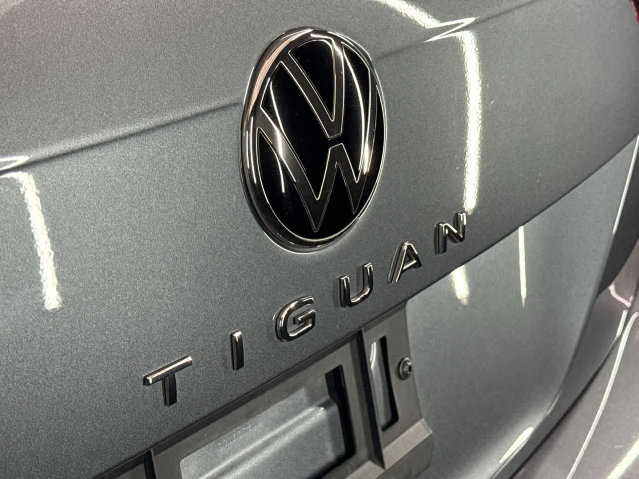2024 Volkswagen Tiguan SE Wolfsburg Edition photo 9