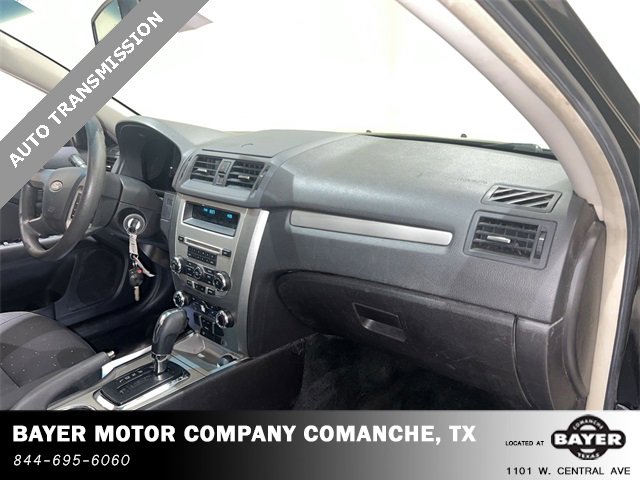 2012 Ford Fusion SE photo 23