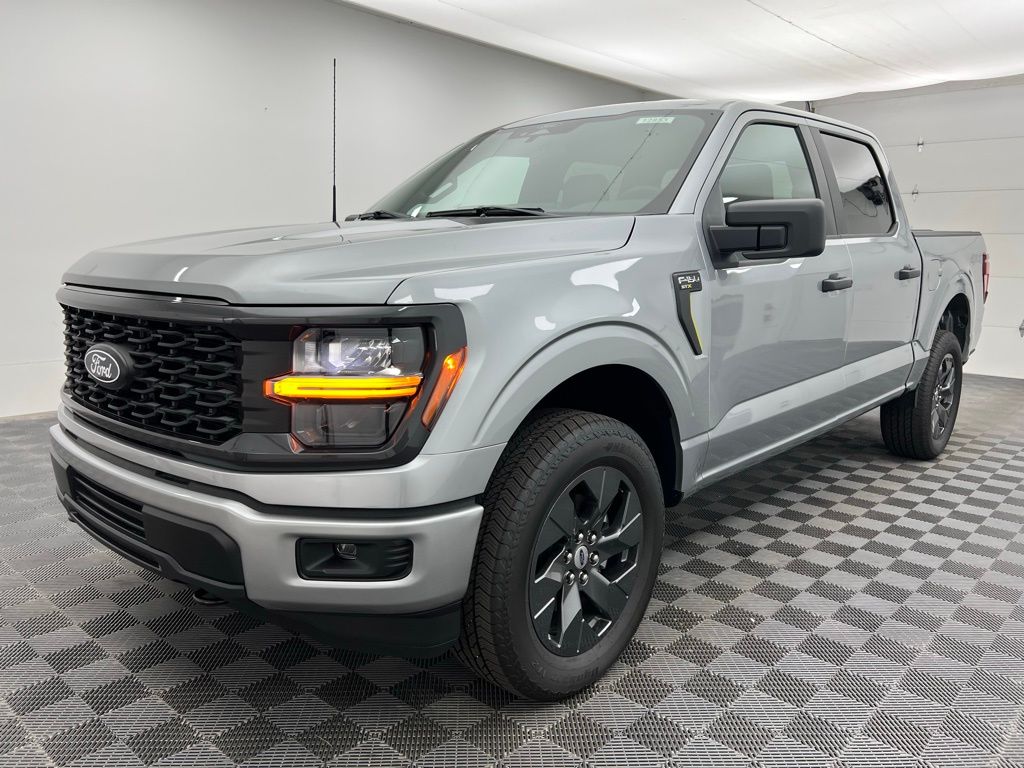 2025 Ford F-150 STX photo 9