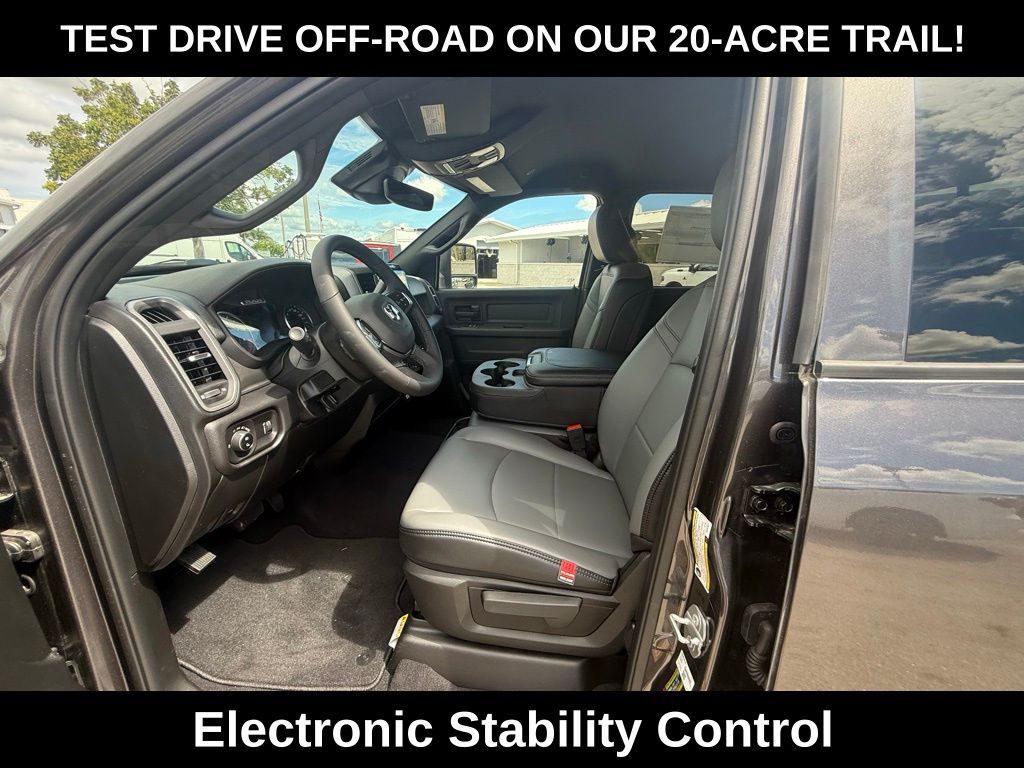 2026 Ram 2500 Tradesman photo 7