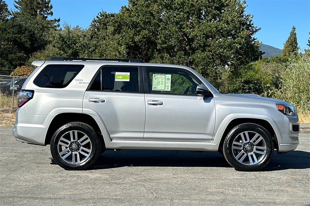 2022 Toyota 4Runner TRD Sport photo 2
