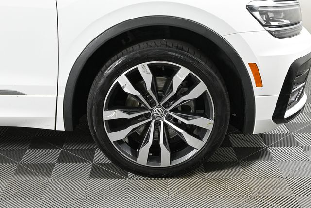 2019 Volkswagen Tiguan SEL Premium R-Line photo 36