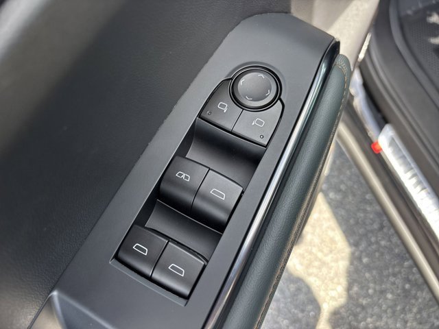 2026 Gmc Acadia AT4 photo 18