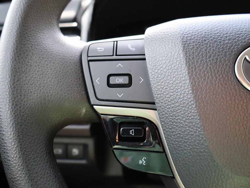 2025 Toyota Camry LE photo 25