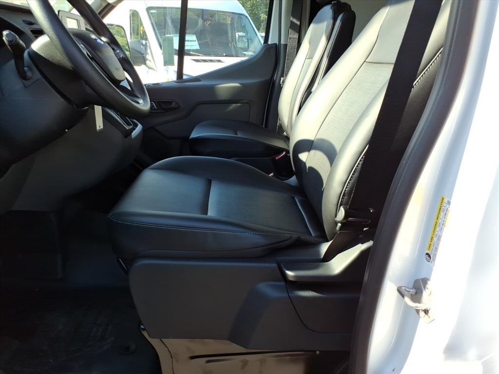 2025 Ford Transit photo 9