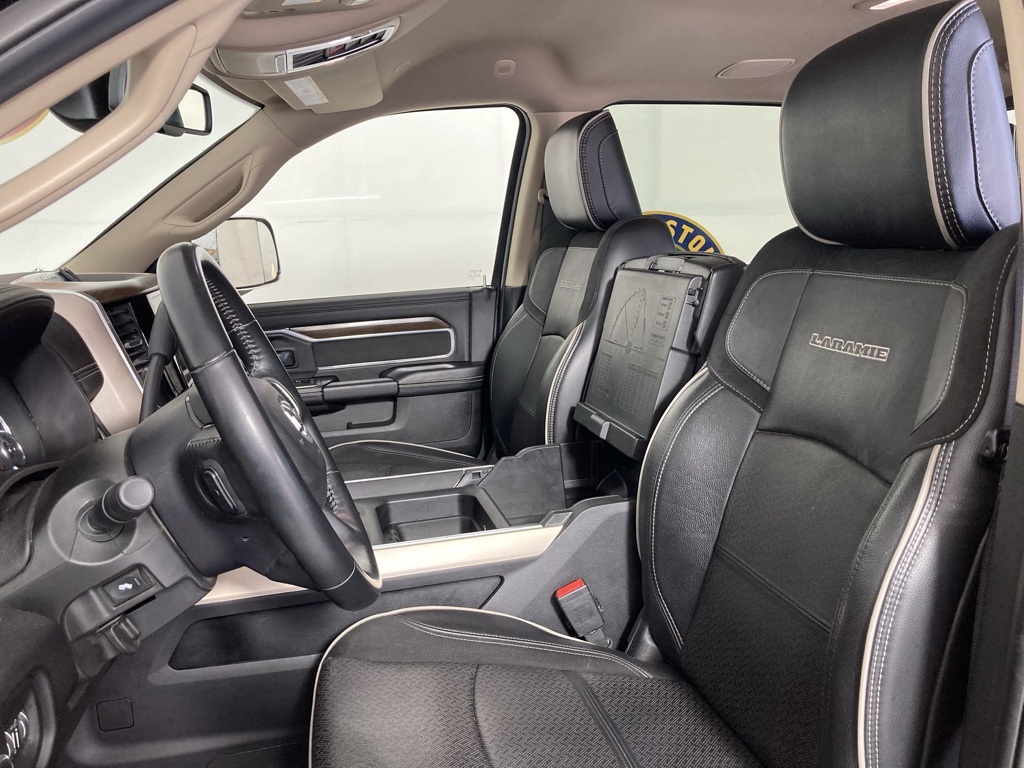 2022 Ram 2500 Laramie photo 9
