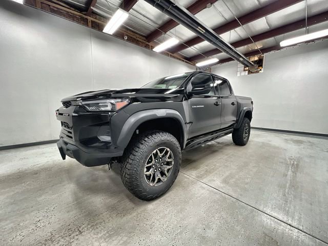 2025 Chevrolet Colorado ZR2's photo