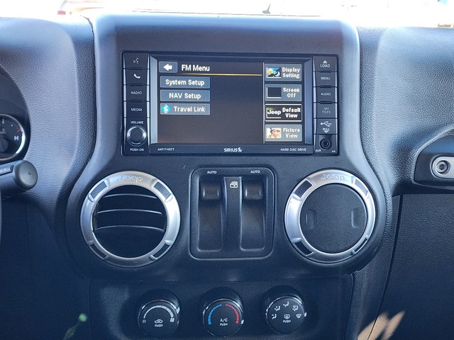 2015 Jeep Wrangler Sahara photo 2