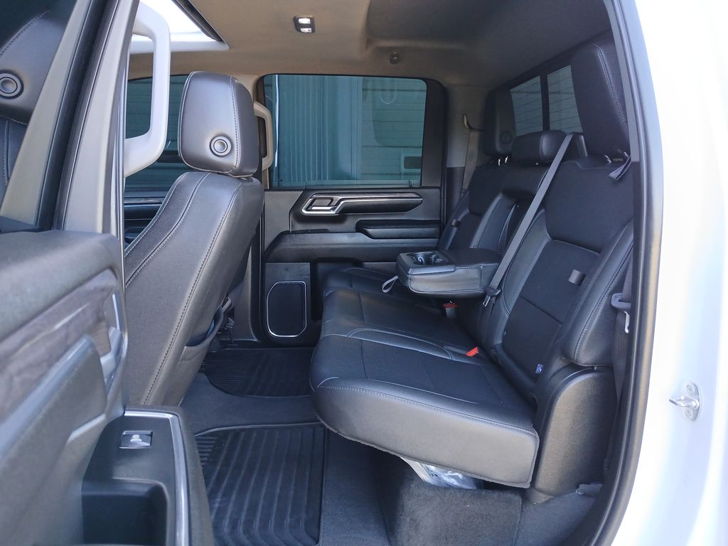 2024 Chevrolet Silverado 2500HD LTZ photo 24