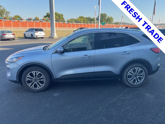 2022 Ford Escape SEL photo 4