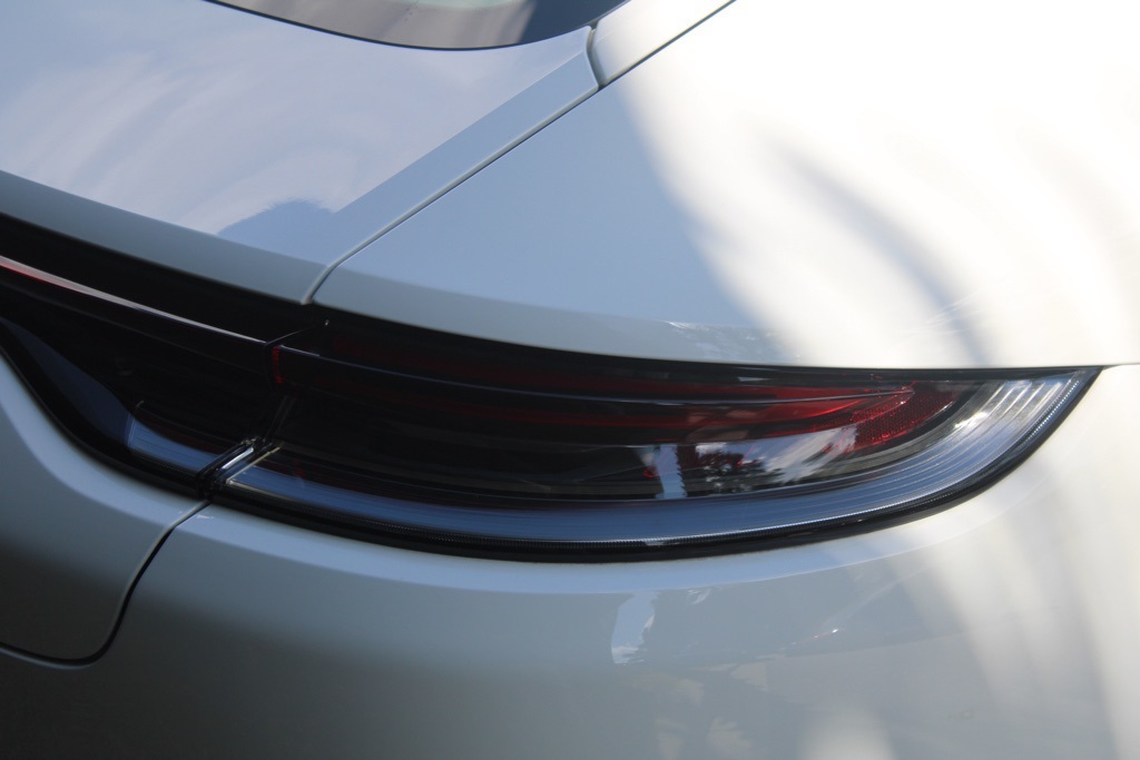 2023 Porsche Panamera E-Hybrid 4 photo 12