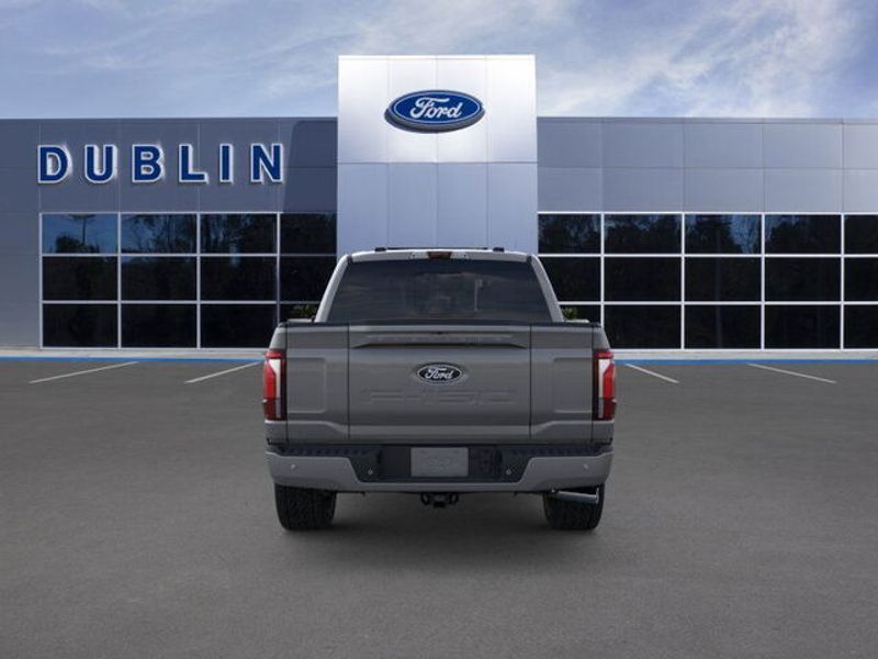 2025 Ford F-150 Platinum photo 4