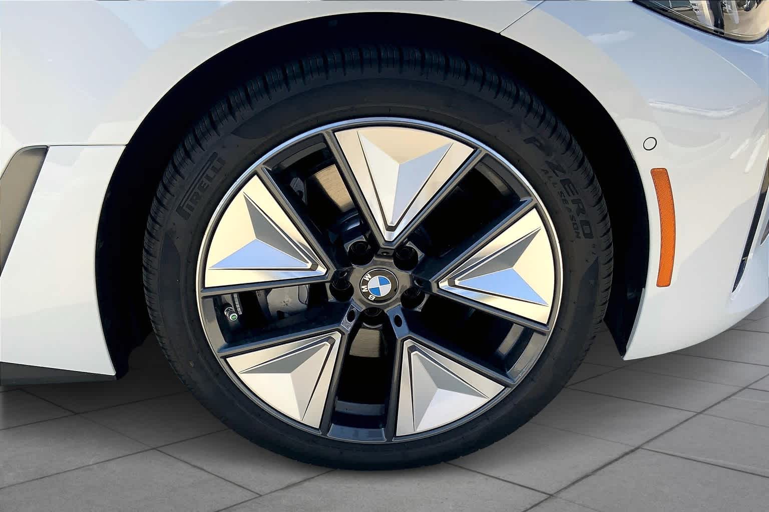 2025 Bmw i4 xDrive40 photo 11