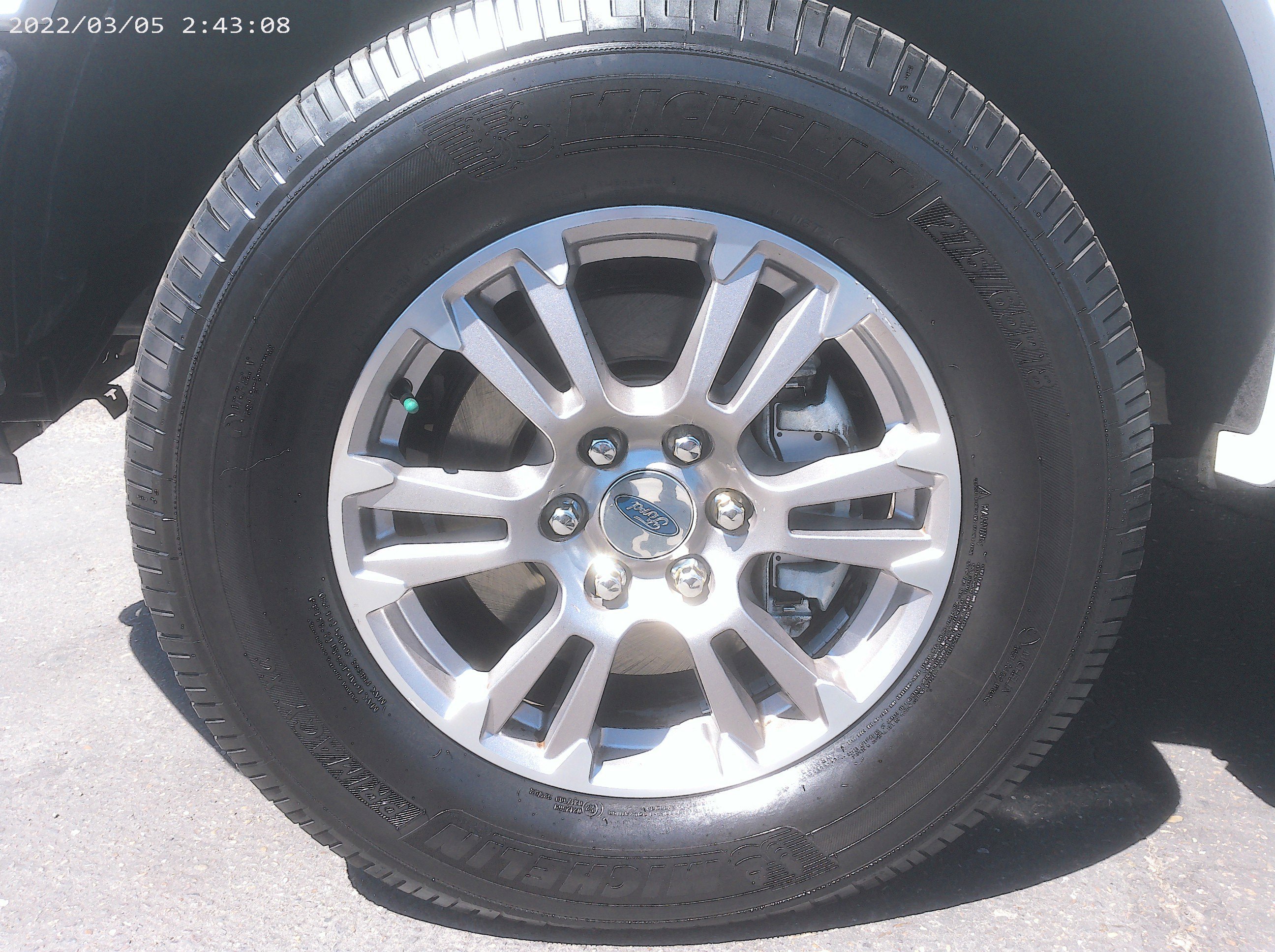 2019 Ford F-150 Lariat photo 14