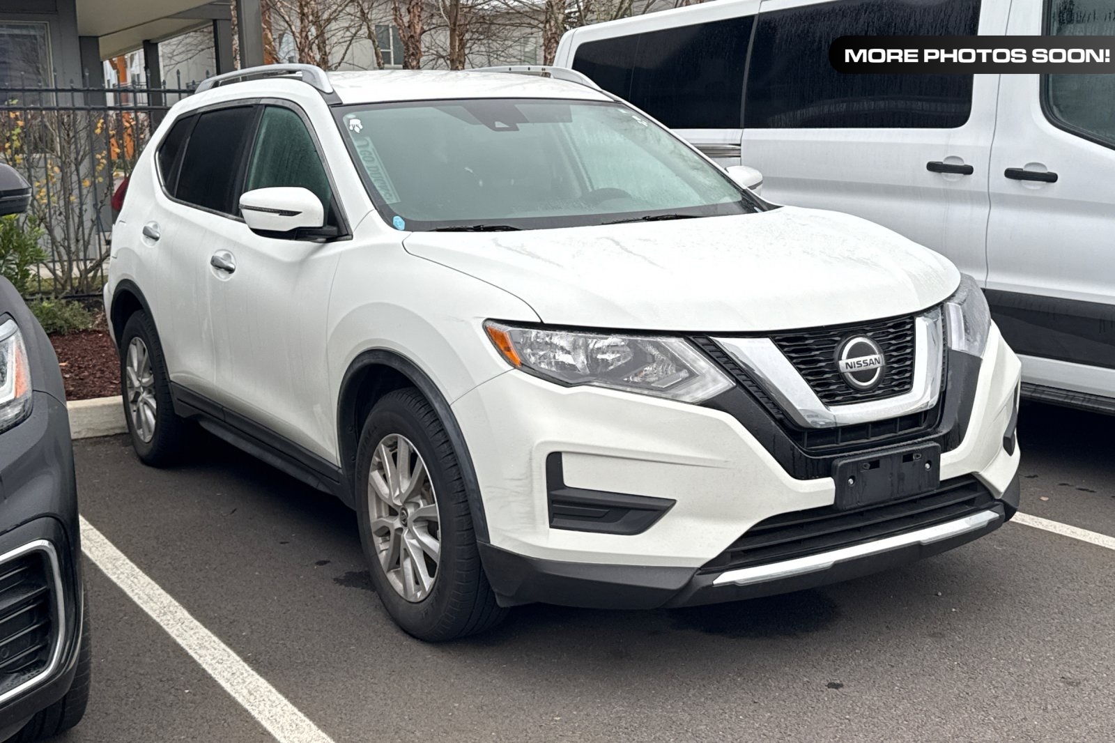 2019 Nissan Rogue SV's photo