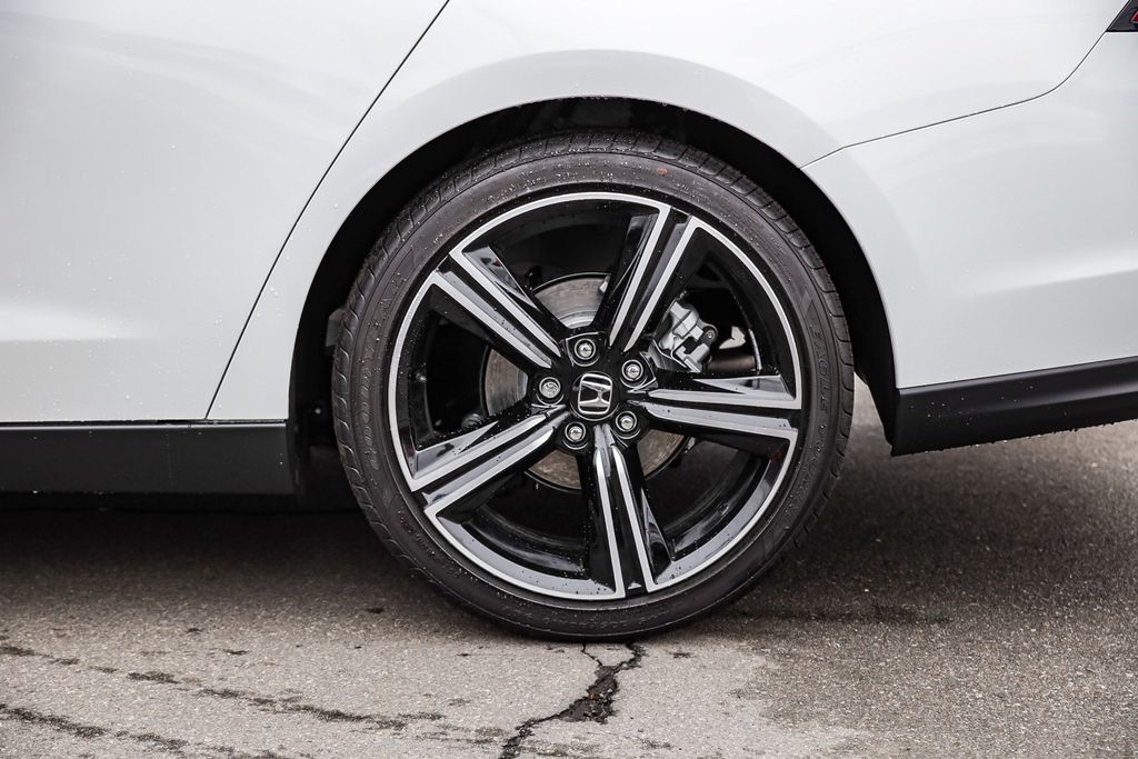 2025 Honda Accord Hybrid Sport photo 2