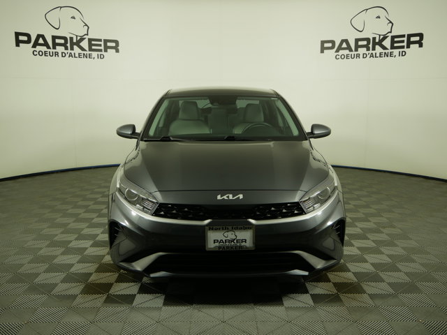 2023 Kia Forte LXS photo 3