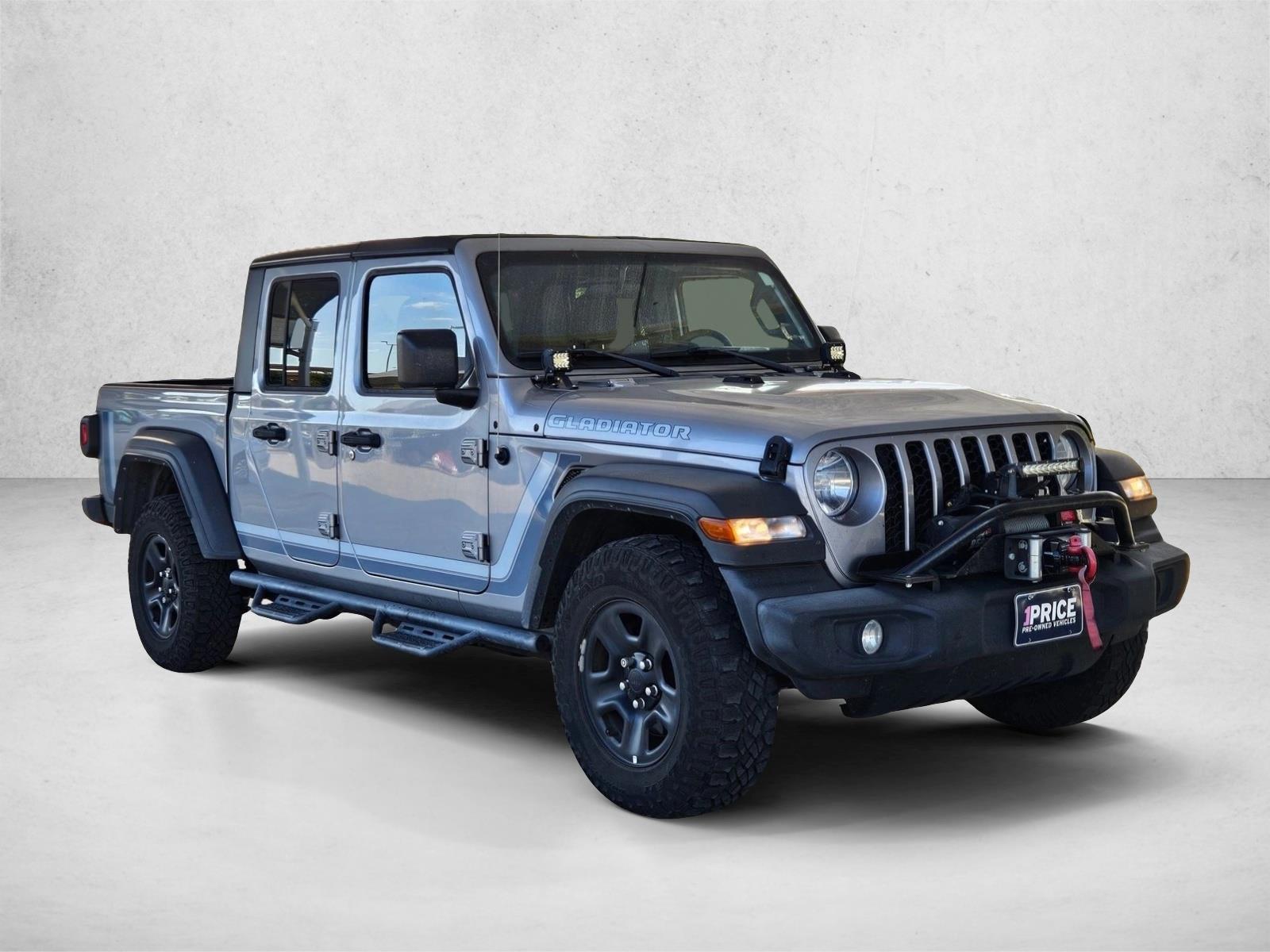 2021 Jeep Gladiator Sport photo 3