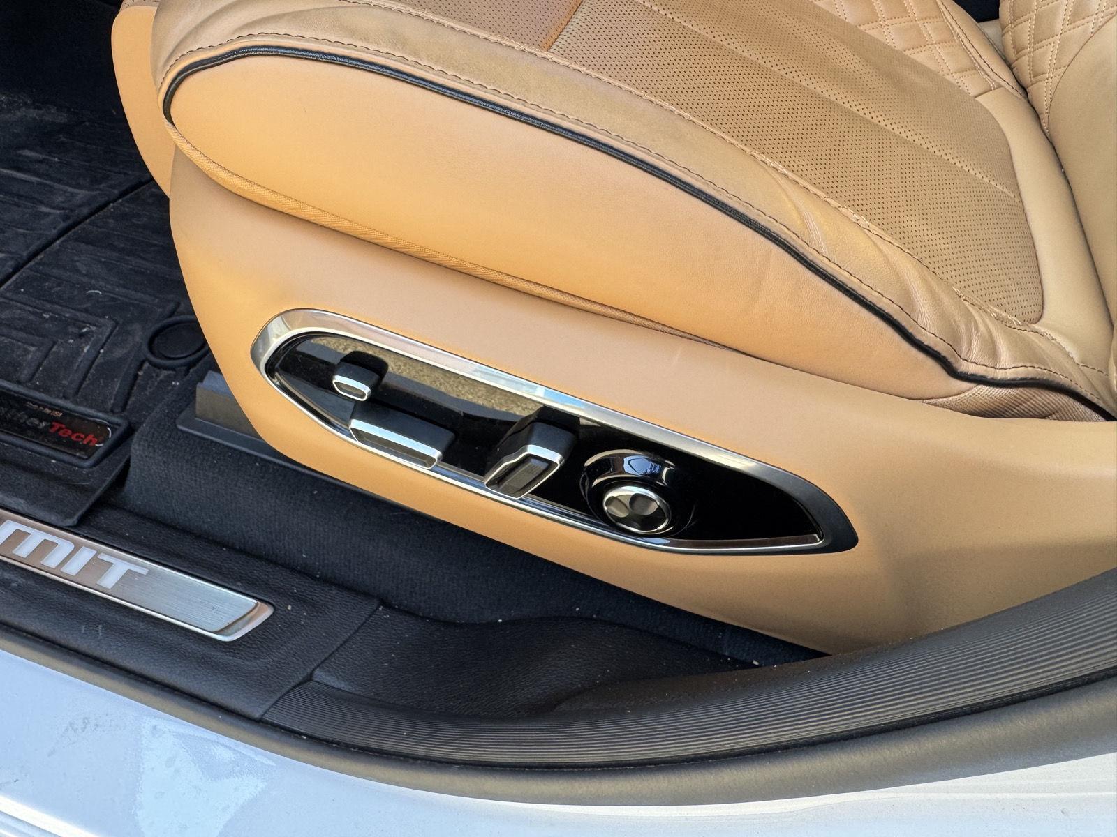 2023 Jeep Grand Cherokee L Summit Reserve photo 3