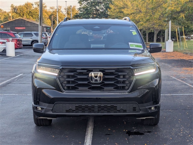 2025 Honda Pilot Sport photo 3