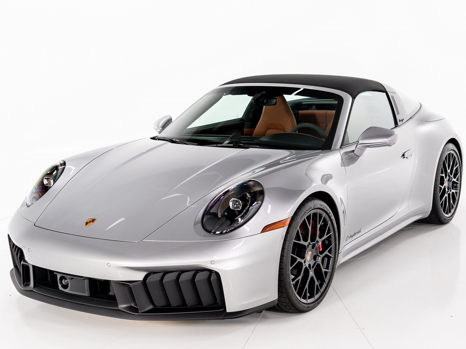 2025 Porsche 911 Targa 4 GTS photo 9