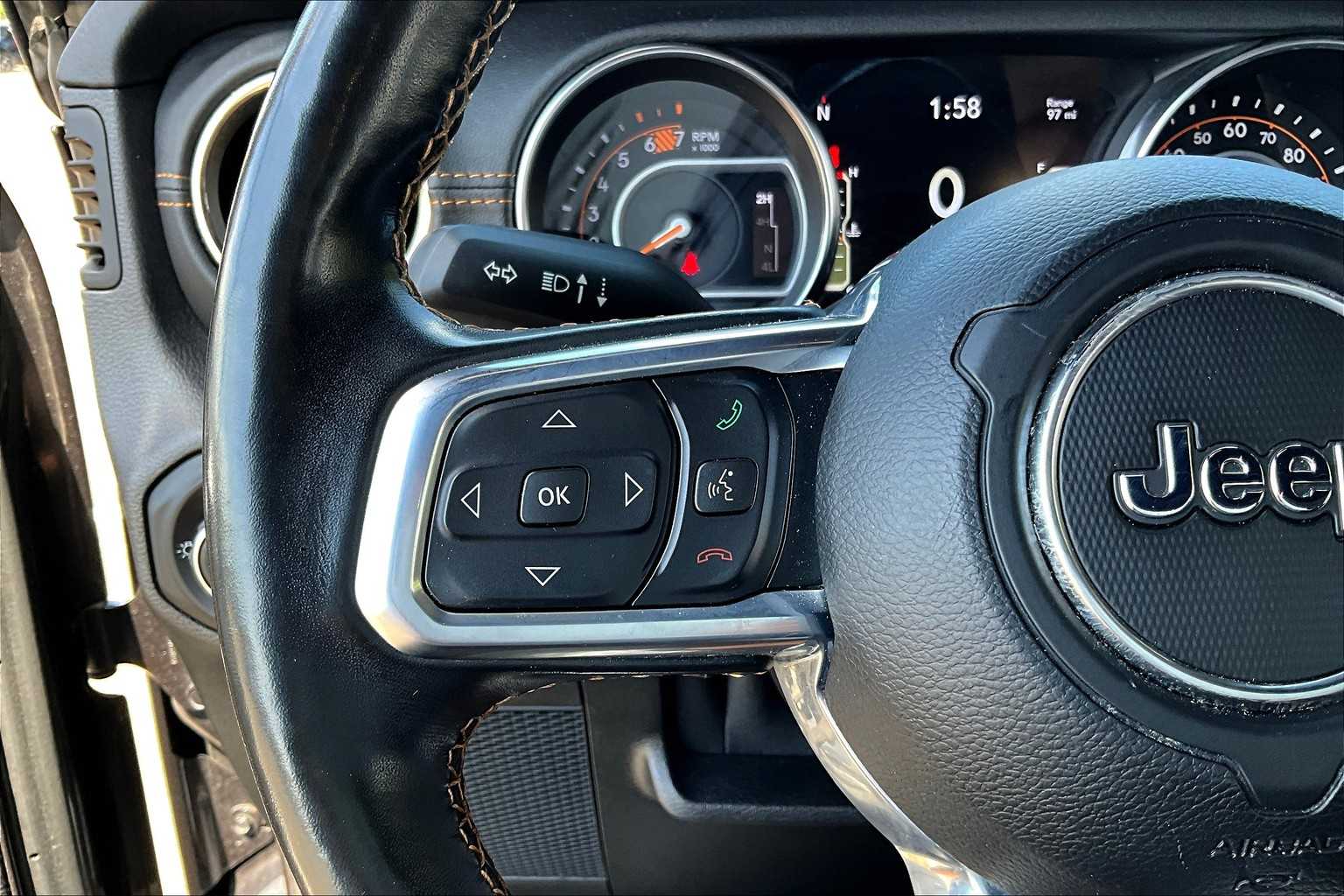 2020 Jeep Wrangler Unlimited Sahara High Altitude photo 20