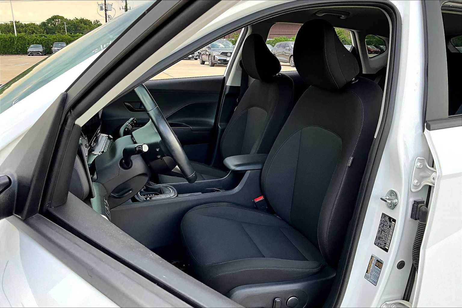 2024 Hyundai Kona SEL photo 7