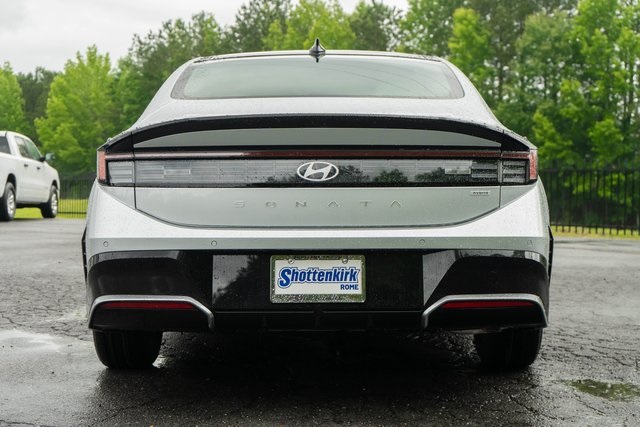 2025 Hyundai Sonata Hybrid Limited photo 6