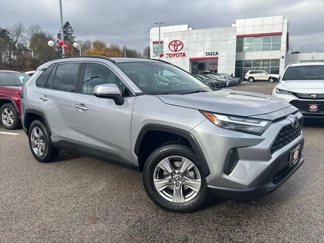 2022 Toyota RAV4 XLE's photo