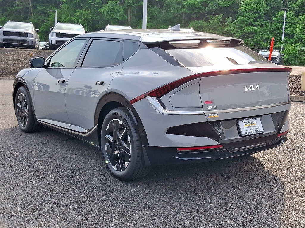 2025 Kia EV6 Wind photo 4