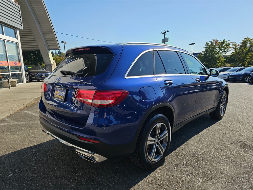 2018 Mercedes Benz GLC 300 4MATIC photo 6
