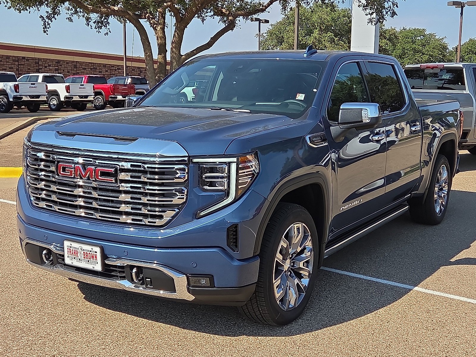 2026 GMC Sierra 1500 Denali's photo
