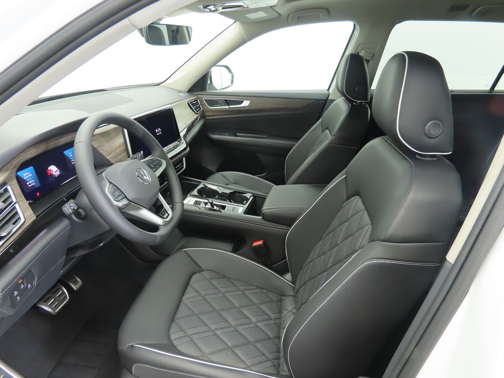 2025 Volkswagen Atlas SEL Premium R-Line photo 19