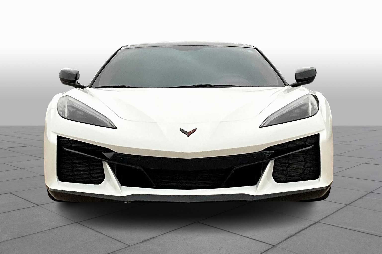 2023 Chevrolet Corvette Z06 3LZ photo 3