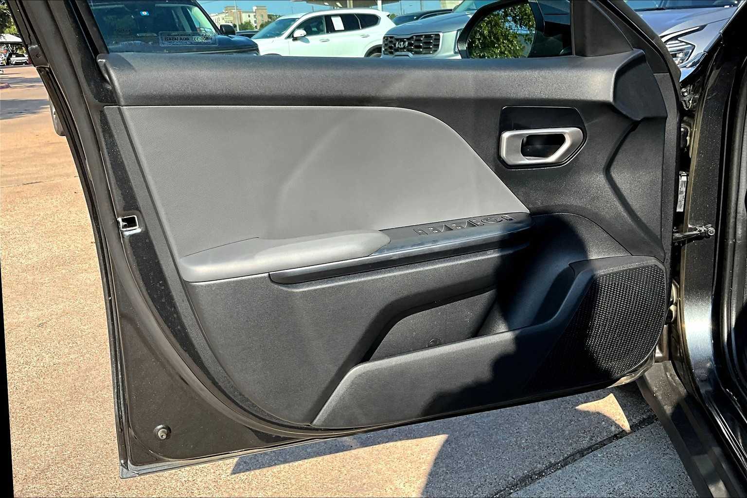 2025 Kia K4 LXS photo 19