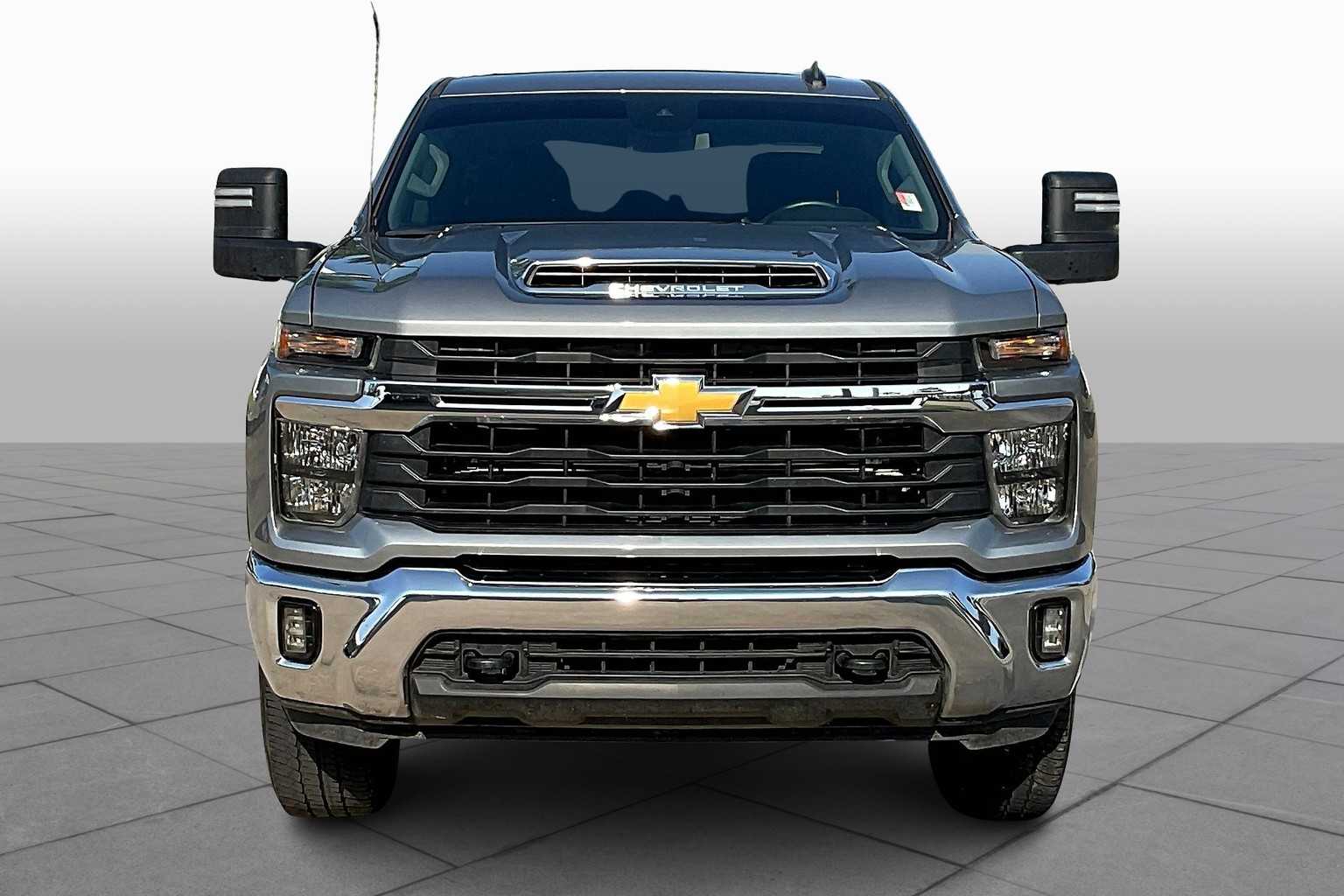 2024 Chevrolet Silverado 2500HD LT photo 3