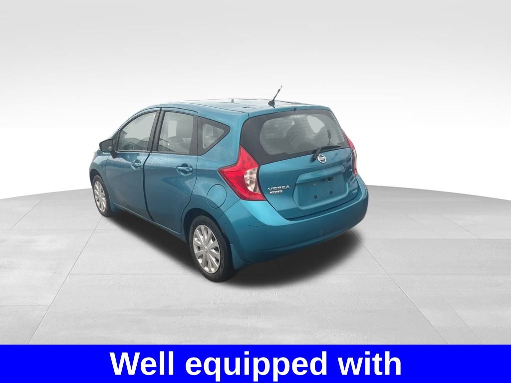 2015 Nissan Versa Note SV photo 2