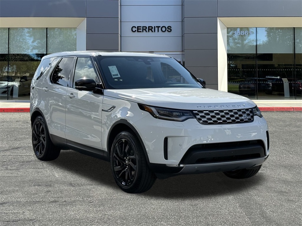 2025 Land Rover Discovery S photo 2