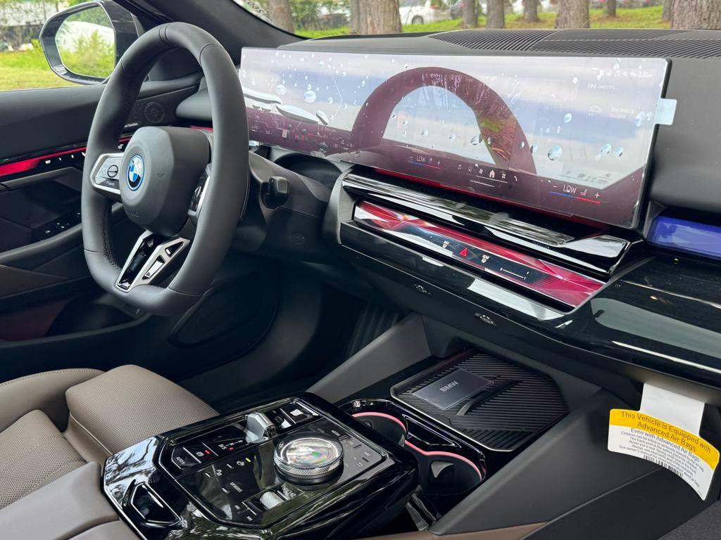 2026 Bmw 550e xDrive photo 18