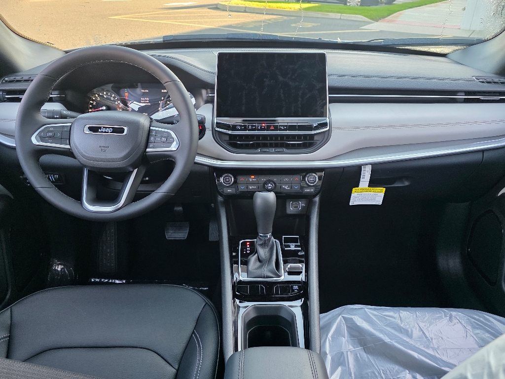 2026 Jeep Compass Limited photo 2