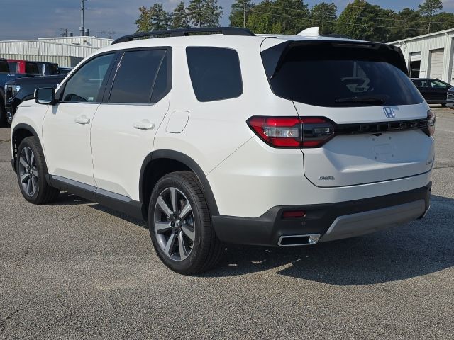 2025 Honda Pilot Touring photo 2