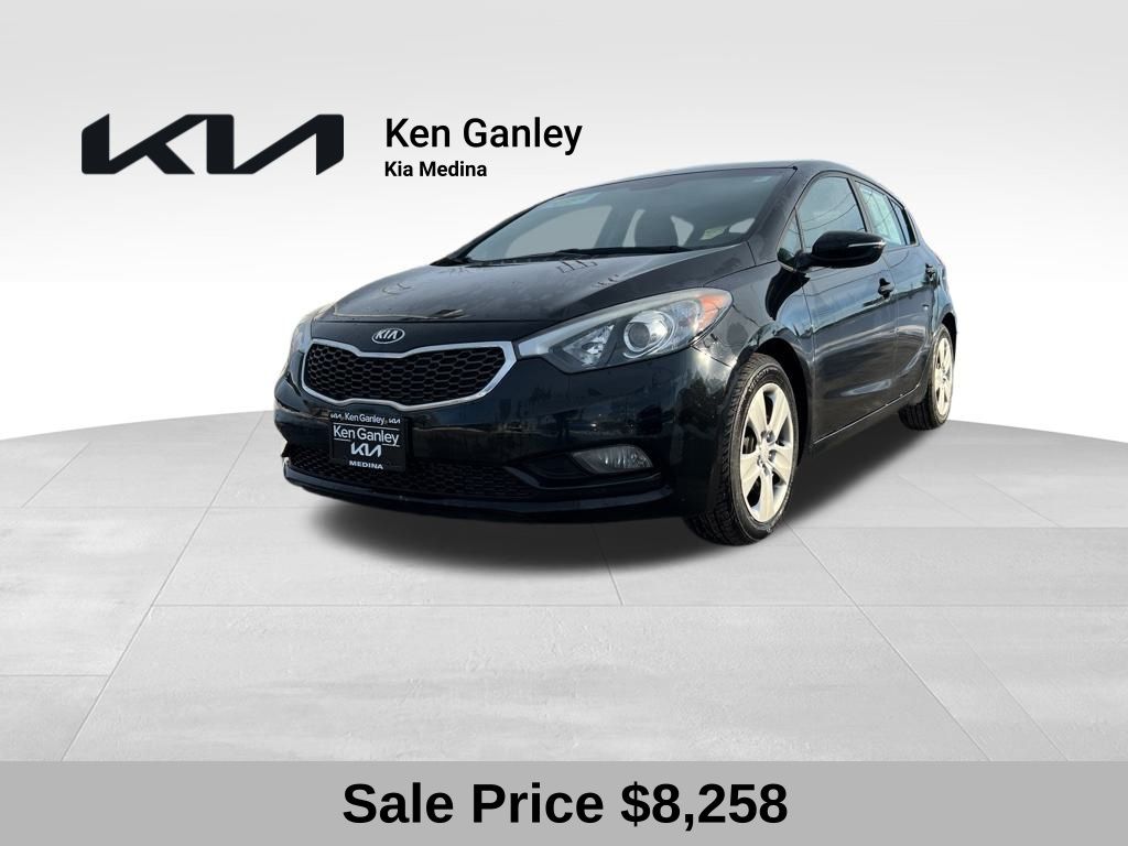 2016 Kia Forte5 LX's photo
