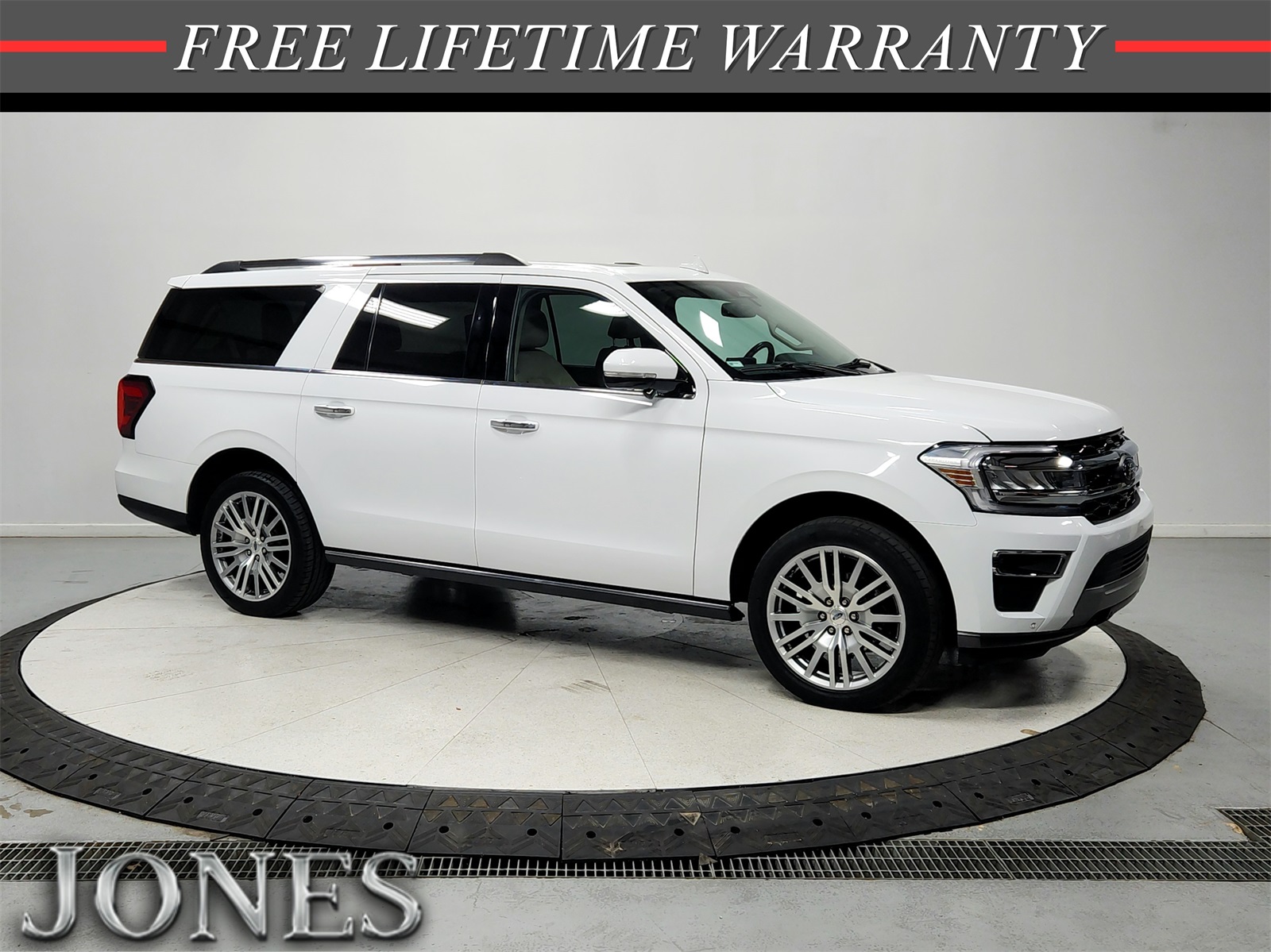 2023 Ford Expedition Limited's photo