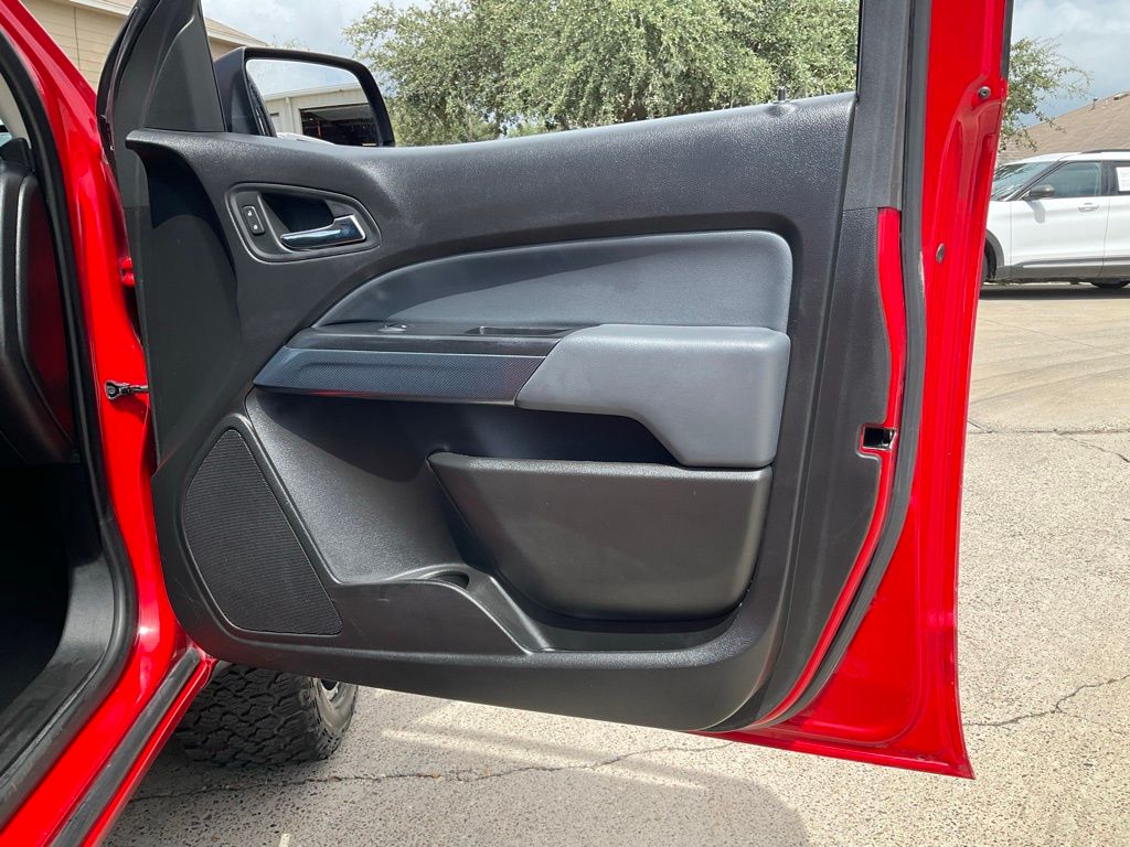 2019 Chevrolet Colorado Z71 photo 9