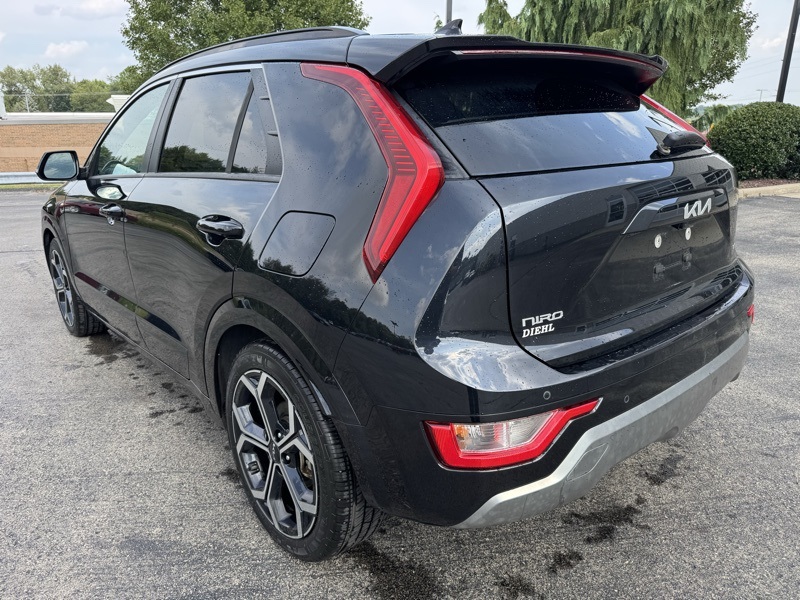 2023 Kia Niro EX Touring photo 4