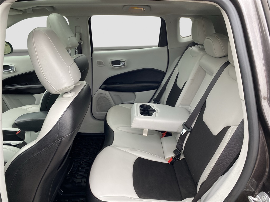2021 Jeep Compass Latitude photo 19