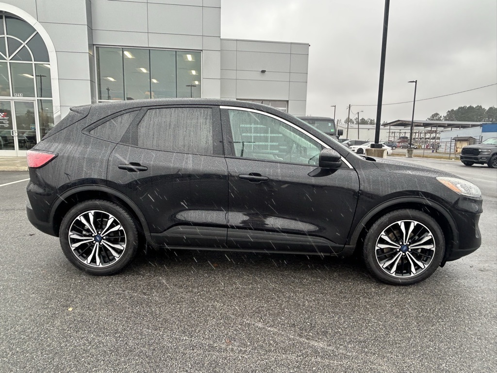 Used 2021 Ford Escape SE with VIN 1FMCU0G69MUA94160 for sale in Franklin, VA