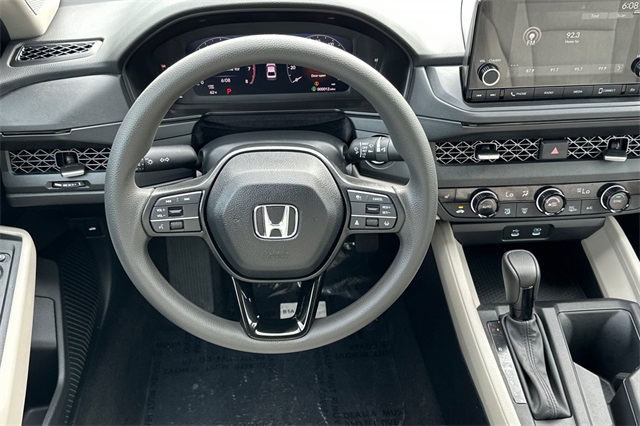 2025 Honda Accord SE photo 15