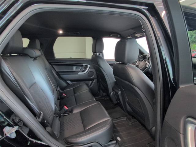 2018 Land Rover Discovery Sport SE photo 13