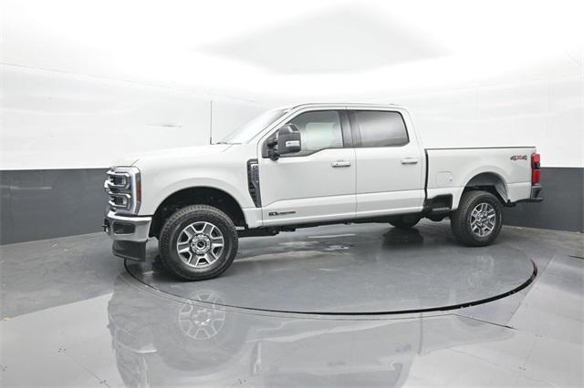 2025 Ford F-250 Lariat photo 4